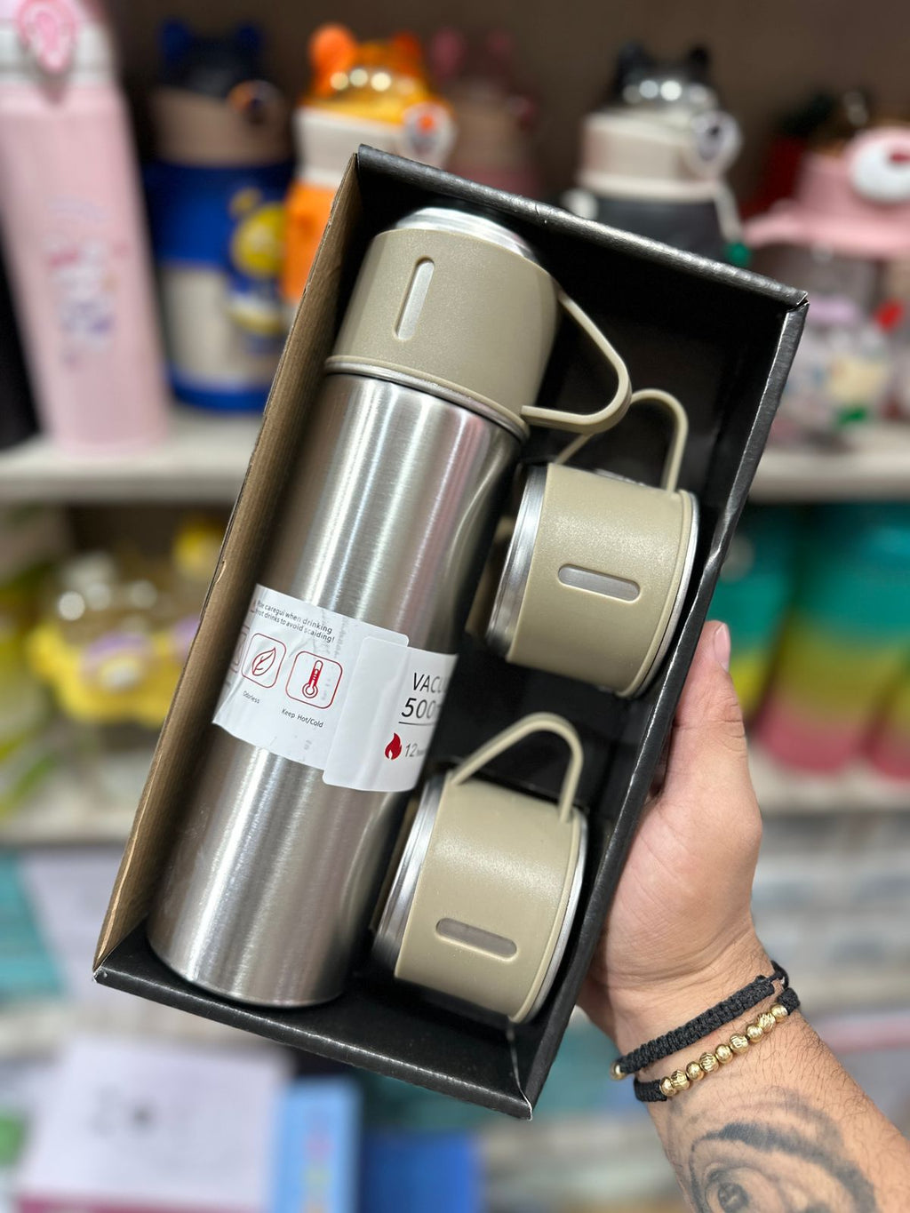 TERMO CAFETERO CON TAZAS